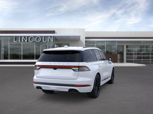 New 2026 Lincoln Aviator Reserve w/ Jet Appearance Package RWD image 8