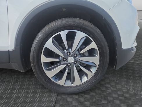Used 2021 Buick Encore Preferred FWD image 35