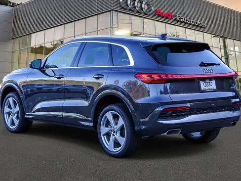 Used 2025 Audi Q5 Premium Plus image 2