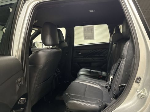 Used 2022 Mitsubishi Outlander LE AWD/4WD image 22