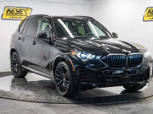 Used 2026 BMW X5 sDrive40i w/ M Sport Package RWD image 5