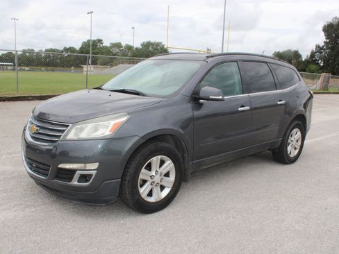 Used 2014 Chevrolet Traverse LT FWD image 5