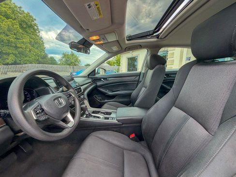 Used 2020 Honda Accord EX image 5