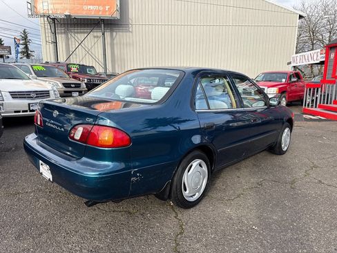 Used 2000 Toyota Corolla CE image 11