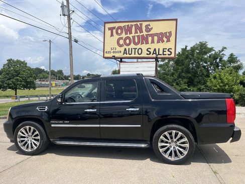 Used 2012 Cadillac Escalade EXT Luxury AWD/4WD image 4