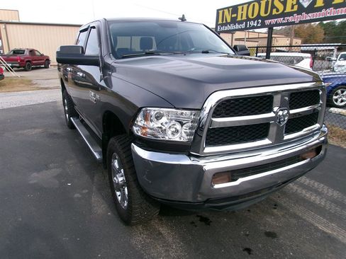 Used 2015 RAM 2500 SLT w/ Luxury Group image 5