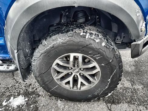 Used 2018 Ford F150 Raptor w/ Equipment Group 801A Mid image 10