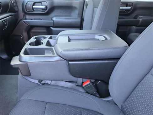 Used 2023 Chevrolet Silverado 2500 Custom w/ Custom Value Package image 8