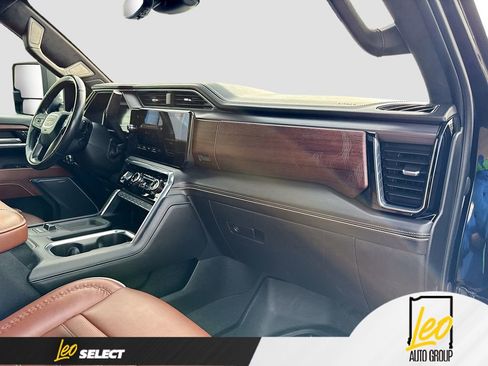 Used 2024 GMC Sierra 2500 Denali Ultimate image 31