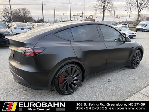 Used 2023 Tesla Model Y Performance image 30