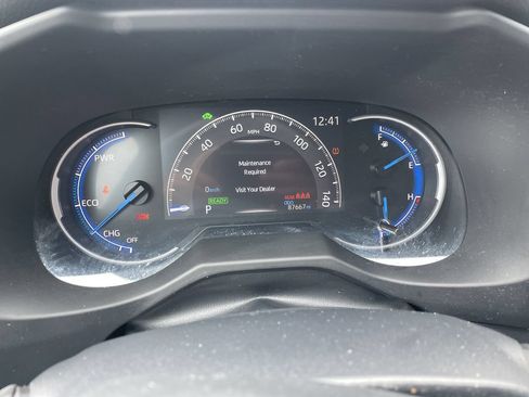 Certified 2024 Toyota RAV4 LE AWD/4WD image 17