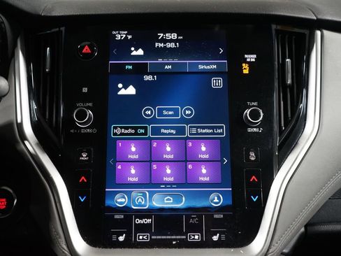 Used 2021 Subaru Outback Premium image 18