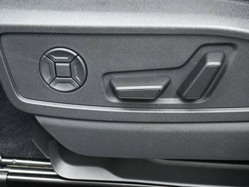 Used 2025 Audi Q5 Premium Plus AWD/4WD image 10