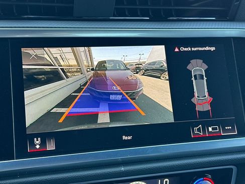 Used 2022 Audi Q3 2.0T Premium Plus w/ Premium Plus Package image 25