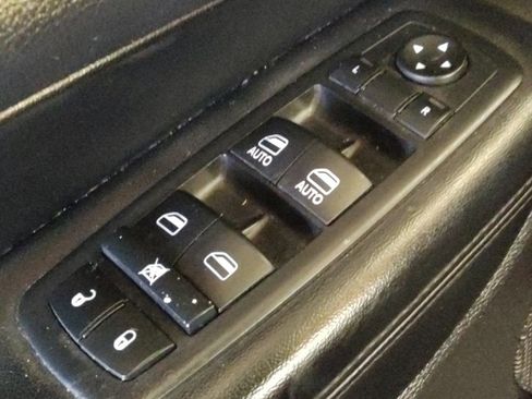Used 2017 Jeep Grand Cherokee Laredo w/ Quick Order Package 2BE RWD image 27