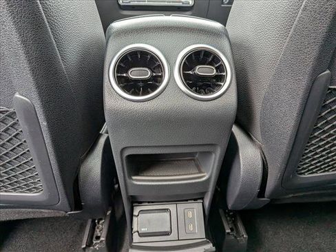 Certified 2025 Mercedes-Benz GLB 250 image 16