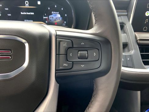 Used 2022 GMC Yukon SLT w/ SLT Premium Package image 49