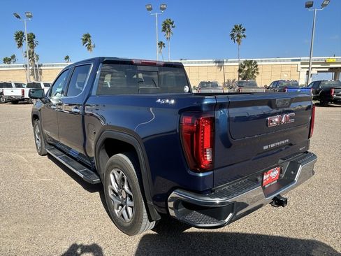 Used 2023 GMC Sierra 1500 SLT w/ SLT Premium Package image 4