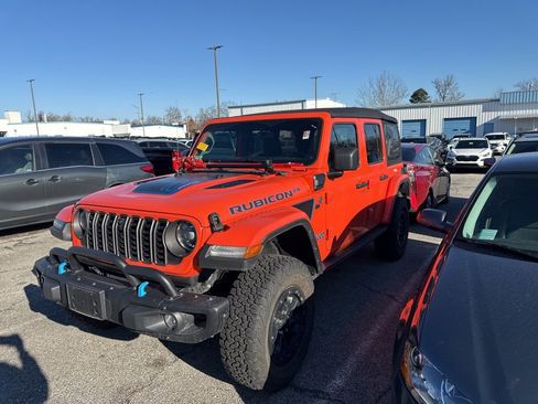 Used 2023 Jeep Wrangler Unlimited Rubicon 4xe image 3