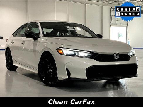Used 2025 Honda Civic Sport image 2