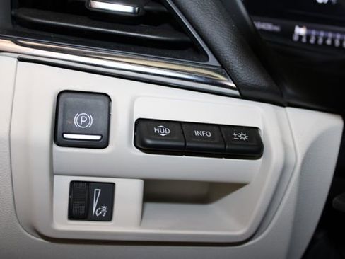 Certified 2025 Cadillac CT4 Premium Luxury AWD/4WD image 38