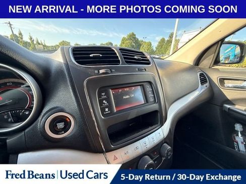 Used 2019 Dodge Journey SE FWD image 29