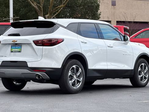 New 2026 Chevrolet Blazer LT AWD/4WD image 3