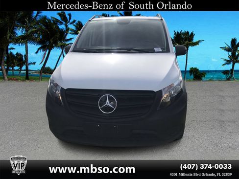 Used 2023 Mercedes-Benz Metris image 5