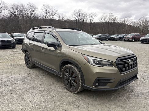 Used 2022 Subaru Ascent Onyx Edition image 3