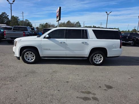 Used 2015 GMC Yukon XL SLE image 2