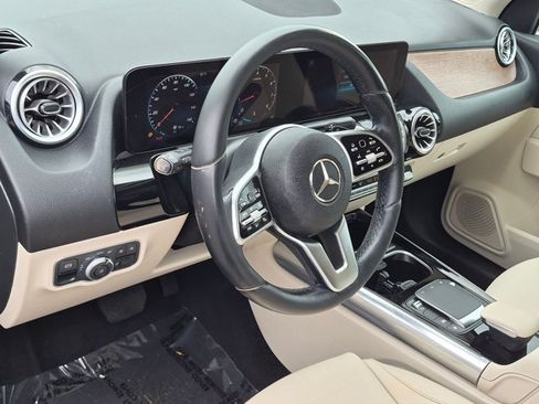 Used 2022 Mercedes-Benz GLA 250 4MATIC image 10