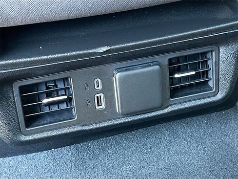 Used 2025 GMC Sierra 1500 Elevation image 26