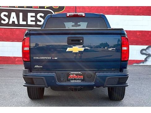 Used 2019 Chevrolet Colorado W/T w/ WT Convenience Package RWD image 4