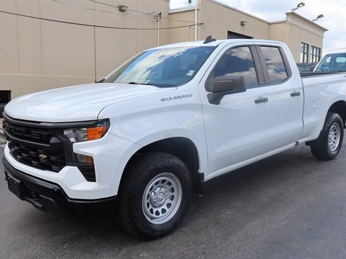 Used 2023 Chevrolet Silverado 1500 W/T w/ WT Value Package AWD/4WD image 3