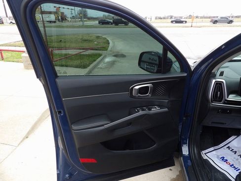 New 2026 Kia Sorento S image 10