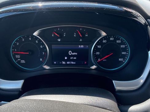 Used 2021 Chevrolet Traverse LT FWD image 16