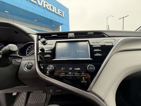 Used 2018 Toyota Camry SE image 19