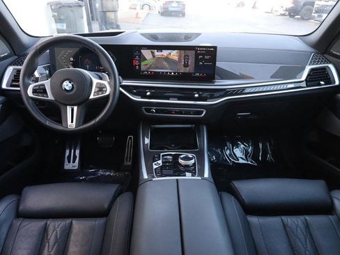 Used 2025 BMW X5 M60i image 24