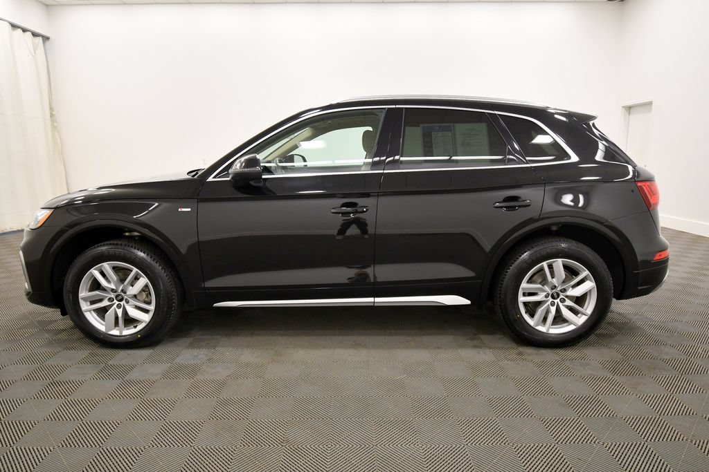 Used 2023 Audi Q5 2.0T Premium w/ Convenience Package AWD/4WD image 4