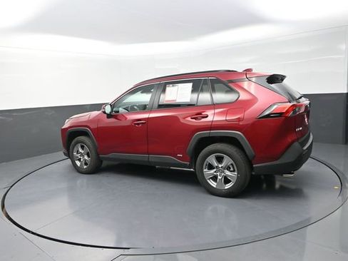 Used 2025 Toyota RAV4 XLE AWD/4WD image 47