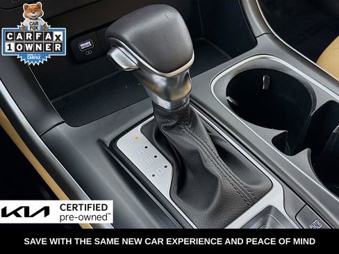 Used 2024 Kia Carnival LX FWD image 18