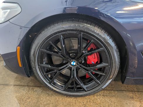 Used 2021 BMW M550i xDrive w/ Dynamic Handling Package image 7