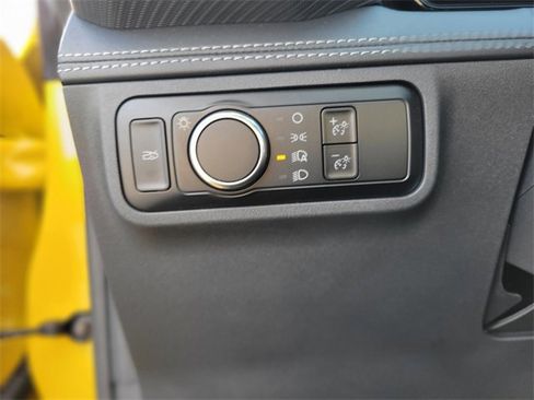 Used 2024 Ford Mustang GT Premium image 19