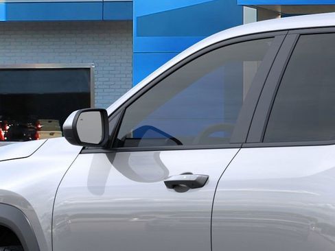 New 2026 Chevrolet Equinox LT image 12