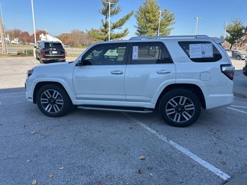 Used 2020 Toyota 4Runner Limited image 18