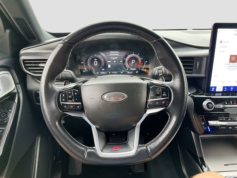 Used 2023 Ford Explorer ST w/ Equipment Group 401A image 11