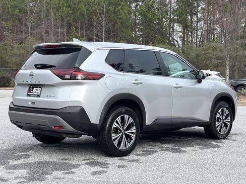 Certified 2022 Nissan Rogue SV image 24