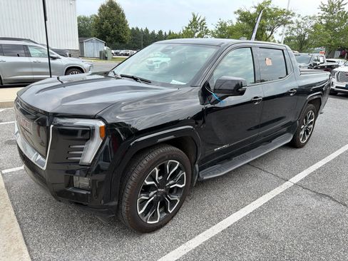 Used 2026 GMC Sierra EV Denali AWD/4WD image 7