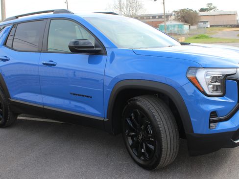 New 2025 GMC Terrain Elevation w/ Elevation Premium Package image 14