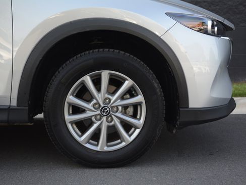Used 2023 MAZDA CX-5 AWD 2.5 S w/ Select Package image 11